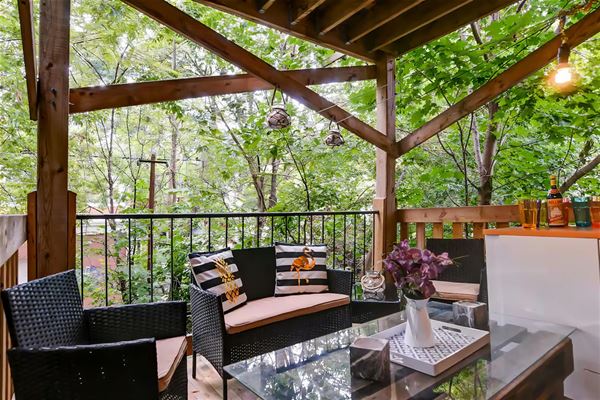 Loungebord - det perfekte valg til din udendørs oasis